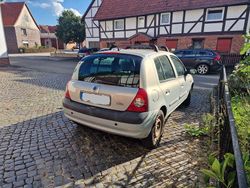 Grau Gebraucht 2001 Renault Clio II Initiale Limousine | 1.199 € (Superpreis)