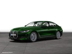 Grün Gebraucht 2023 BMW i4 Limousine | 43.076 € (Fairer Preis)