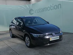 Schwarz Gebraucht 2022 VW Golf VIII Life Limousine | 22.260 € (Fairer Preis)