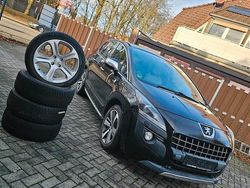 Schwarz Gebraucht 2012 Peugeot 3008 SUV | 8.499 € (Etwas zu teuer)