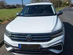 Weiß Gebraucht 2022 VW Tiguan Allspace SUV | 31.500 € (Superpreis)