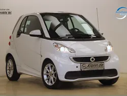 Weiß Gebraucht 2012 Smart ForTwo Coupé Passion Coupé | 8.999 € (Teuer)