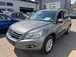 Grau Gebraucht 2008 VW Tiguan Track & Field SUV | 4.950 € (Guter Preis)