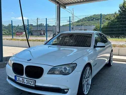 Weiß Gebraucht 2009 BMW 750L Performance Limousine | 12.890 € (Guter Preis)