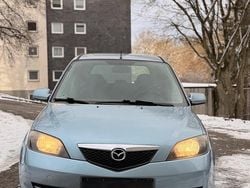 Blau Gebraucht 2005 Mazda 2 Active Limousine | 1.299 € (Guter Preis)