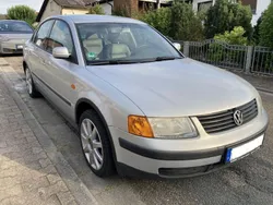 Silber Gebraucht 1997 VW Passat Limousine | 2.900 € (Teuer)