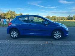 Blau Gebraucht 2006 Peugeot 207 Kleinwagen | 1.999 € (Fairer Preis)