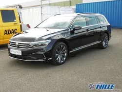 Deep black perleffekt Gebraucht 2022 VW Passat GTE Kombi | 23.230 € (Fairer Preis)