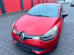 Rot Gebraucht 2014 Renault Clio IV Dynamique Limousine | 7.100 € (Fairer Preis)