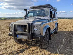 Grau Gebraucht 2007 Land Rover Defender SE SUV | 60.000 €