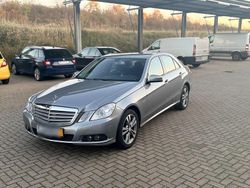 Grau Gebraucht 2009 Mercedes 250 Limousine | 7.490 €