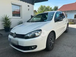 Weiß Gebraucht 2010 VW Golf VI Kleinwagen | 5.900 € (Etwas zu teuer)