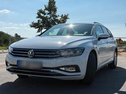 Weiß Gebraucht 2020 VW Passat Kombi | 18.000 € (Teuer)