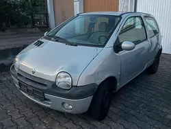 Silber Gebraucht 2003 Renault Twingo Kleinwagen | 1.400 €