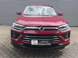 Rot Gebraucht 2022 Ssangyong Korando SUV | 20.990 € (Fairer Preis)