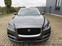 Grau Gebraucht 2017 Jaguar F-Pace SUV | 13.400 € (Superpreis)