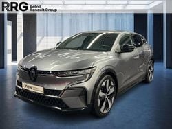 Grau Gebraucht 2022 Renault Megane E-Tech Techno Limousine | 24.780 € (Guter Preis)