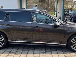 Gebraucht 2015 VW Passat Highline Kombi | 20.000 € (Teuer)