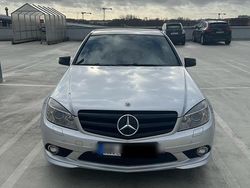 Grau Gebraucht 2010 Mercedes C350 Avantgarde Limousine | 7.999 € (Teuer)