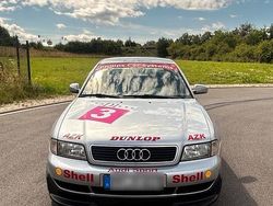 Silber Gebraucht 1998 Audi A4 Limousine | 7.000 €