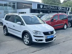 Weiß Gebraucht 2008 VW Touran Cross S Van / Kleinbus | 4.990 € (Guter Preis)