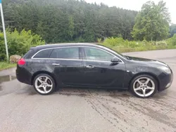 Schwarz Gebraucht 2010 Opel Insignia Design Edition Kombi | 2.800 € (Guter Preis)