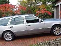 Silber Gebraucht 1995 Mercedes E280 Sportline Kombi | 9.380 €