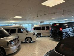 Schwarz Gebraucht 2016 GMC Savana Van / Kleinbus | 79.900 €