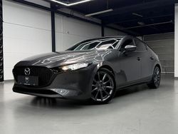 Grau Gebraucht 2019 Mazda 3 Limousine | 16.980 € (Etwas zu teuer)