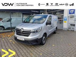 Grau Gebraucht 2022 Renault Trafic Komfort Van | 19.880 € (Guter Preis)