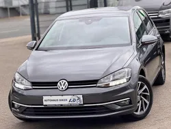 Grau Gebraucht 2018 VW Golf VII Sound Limousine | 15.800 € (Fairer Preis)