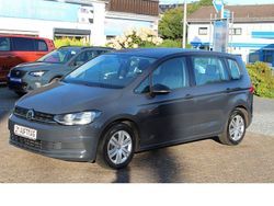 Grau (uranograu/cinza urano) Gebraucht 2018 VW Touran Trendline Van / Kleinbus | 9.000 € (Guter Preis)
