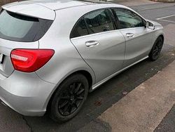 Silber Gebraucht 2013 Mercedes A200 Kleinwagen | 10.900 € (Fairer Preis)