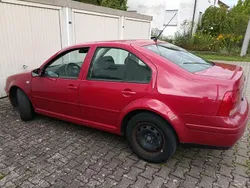 Rot Gebraucht 2004 VW Bora Trendline Limousine | 650 € (Guter Preis)