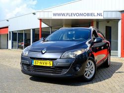 Grau Gebraucht 2010 Renault Mégane III Expression Kombi | 2.650 € (Fairer Preis)