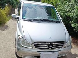 Silber Gebraucht 2008 Mercedes Viano Van / Kleinbus | 14.000 € (Etwas zu teuer)