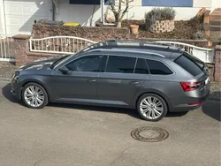 Grau Gebraucht 2023 Skoda Superb Style Kombi | 33.599 € (Superpreis)