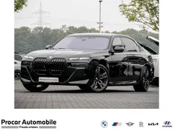 Schwarz Gebraucht 2022 BMW 740 M Sport Limousine | 74.990 €