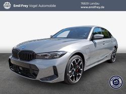 Grau Neu 2025 BMW 330e M Sport Limousine | 63.990 €
