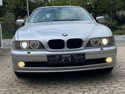 Silber Gebraucht 2002 BMW 520 Limousine | 3.900 € (Fairer Preis)