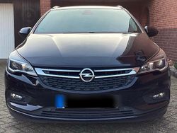 Schwarz Gebraucht 2019 Opel Astra Edition Kombi | 10.499 € (Etwas zu teuer)