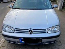 Silber Gebraucht 2001 VW Golf IV Edition Limousine | 1.500 € (Fairer Preis)