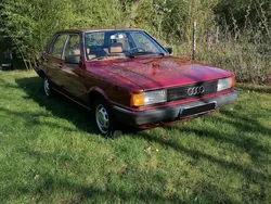Rot Gebraucht 1983 Audi 80 Limousine | 5.500 €