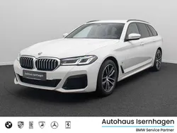 Alpinweiß uni300braun Gebraucht 2022 BMW 520 M Sport Limousine | 34.999 € (Fairer Preis)
