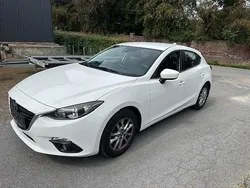 Weiß Gebraucht 2014 Mazda 3 Center-Line Limousine | 7.999 € (Guter Preis)