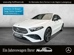 Weiß Gebraucht 2023 Mercedes A250 Night Limousine | 39.325 €