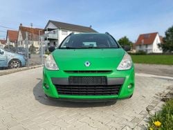 Grün Gebraucht 2012 Renault Clio GrandTour Expression Kombi | 2.999 €