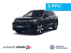 Deep black perleffekt (metallic) Gebraucht 2024 VW Tiguan Elegance SUV | 47.749 € (Teuer)