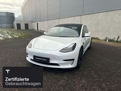 Weiß Gebraucht 2021 Tesla Model 3 RWD Limousine | 26.700 € (Fairer Preis)