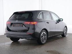 Gebraucht 2024 Mercedes B200 Van / Kleinbus | 33.490 € (Etwas zu teuer)